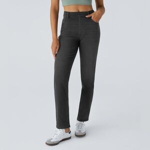 NWT Halara Flex™ High Waisted Pockets Straight
Leg Washed Casual Jeans